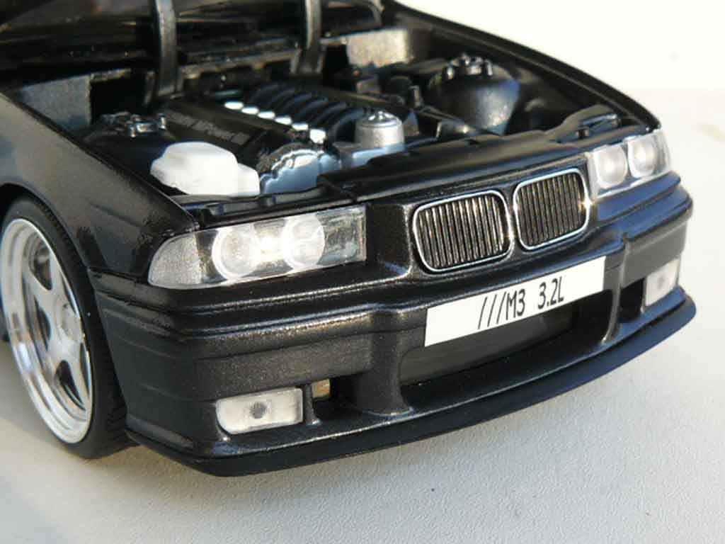 BMW M3 (E36) 3.2L Coupe - Model car collection - GT SPIRIT