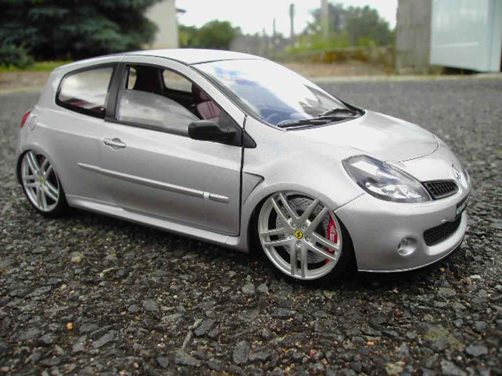Miniature RENAULT CLIO RS F1 TEAM 2007 - JAUNE SIRIUS 1/18 Norev