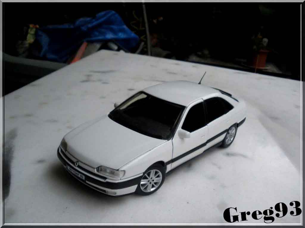 RENAULT SAFRANE I Bordeaux SOLIDO 1:18 of reference